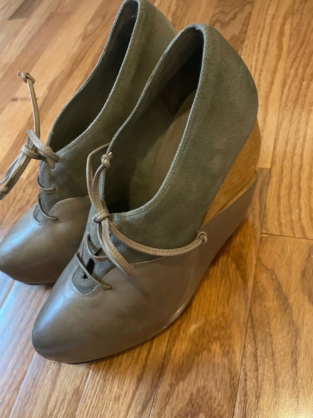 All Saints Bura Grey Leather Wood Platform Cut Out Wedge Heels Size 7 Spiritual - Picture 3 of 9